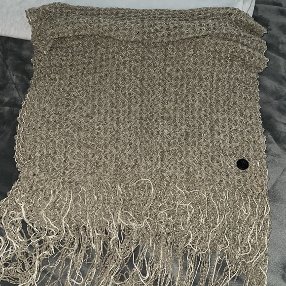 Fendi scarf in excellent condition - Picture 5 of 7